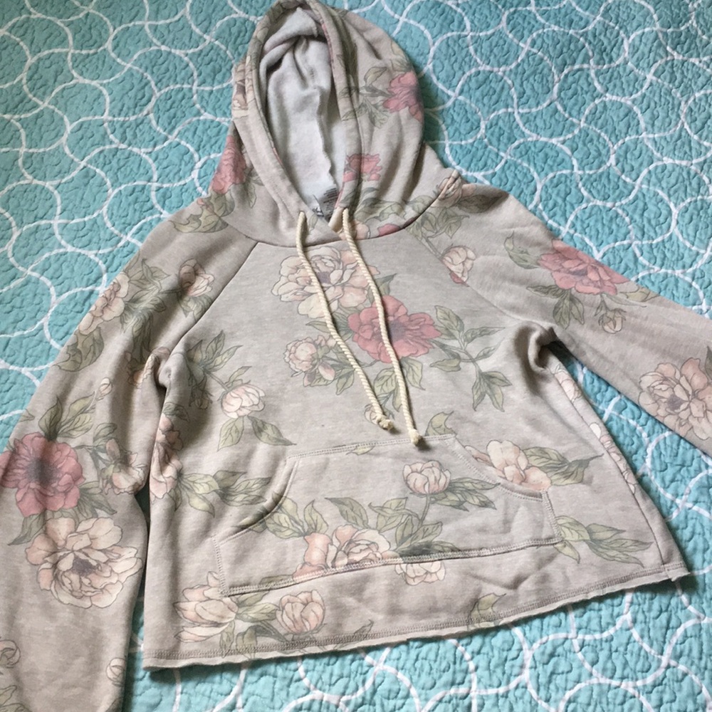 American Rag sweatshirt